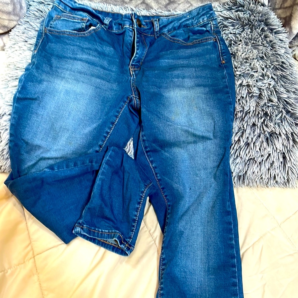 Gently used comfort jeans